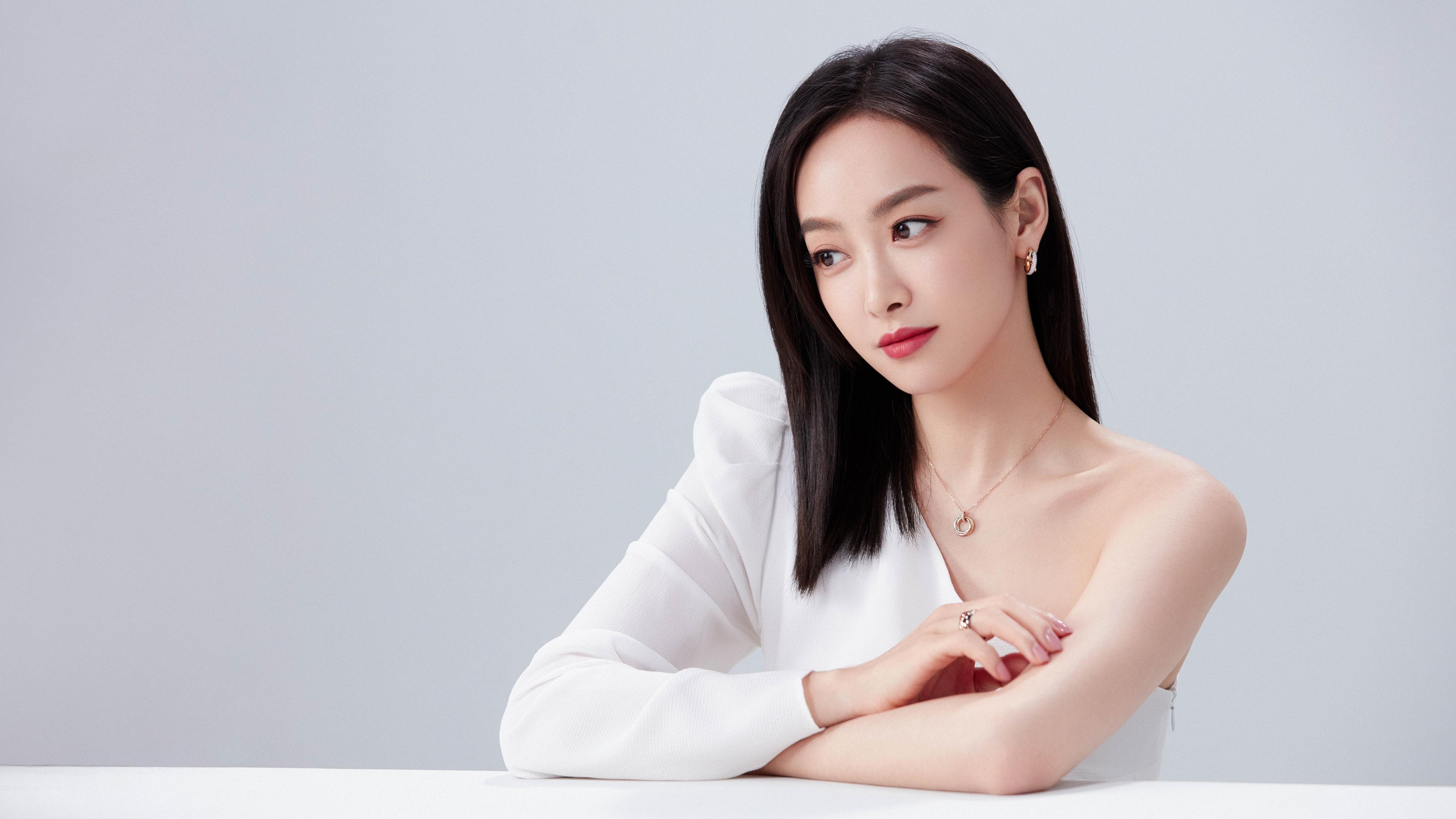 “安赫尔·巴尔博萨的传球视野与突破技术，成为阿根廷美洲狮队的进攻引擎”