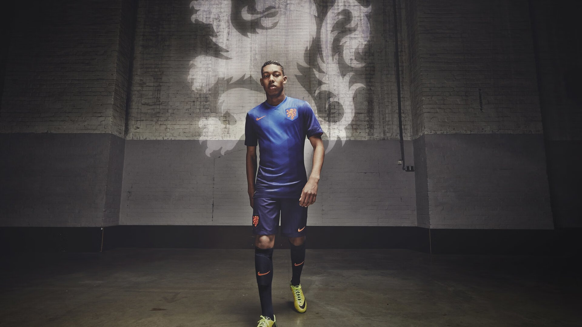 德甲攻防大比拼：速度与力量的完美结合，德甲速度最快现役球员